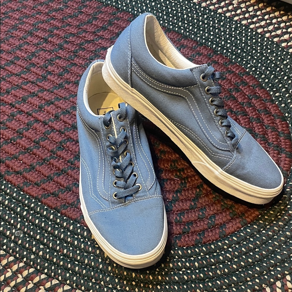 Vans Old Skool Skate Shoes Size‎ 11.5 Men’s, 13 US Women’s